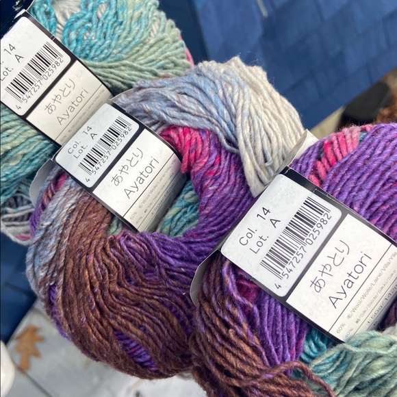 NORO AYATORI TheWorld of Nature Luxury Yarn Three 50 gram balls in bundle - Picture 2 of 10